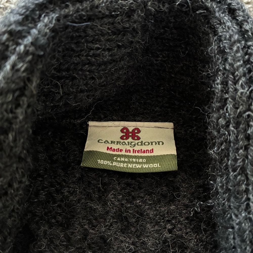 005 - MENS CARRAIGDONN CARDIGAN WOOL GREY SWEATER - Picture 2 of 6